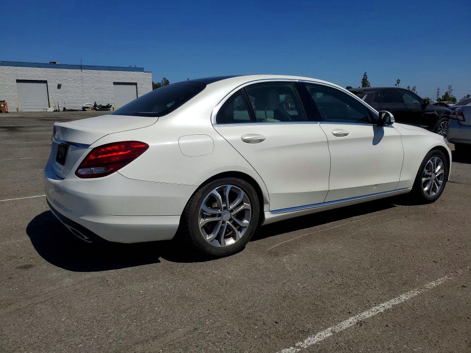63622966 :رقم المزاد ، 55SWF4JB6FU061877 vin ، 2015 Mercedes-benz C مزاد بيع