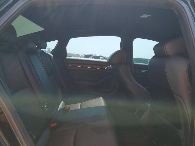 Продажа на аукционе авто 2019 Honda Accord, vin: 1HGCV1F33KA104812, номер лота: 64690936