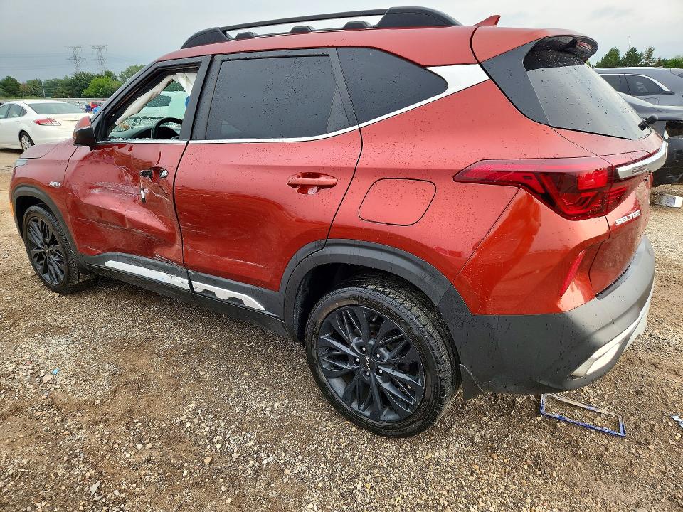 64908566 :رقم المزاد ، KNDEUCA25N7270853 vin ، 2022 Kia Seltos مزاد بيع