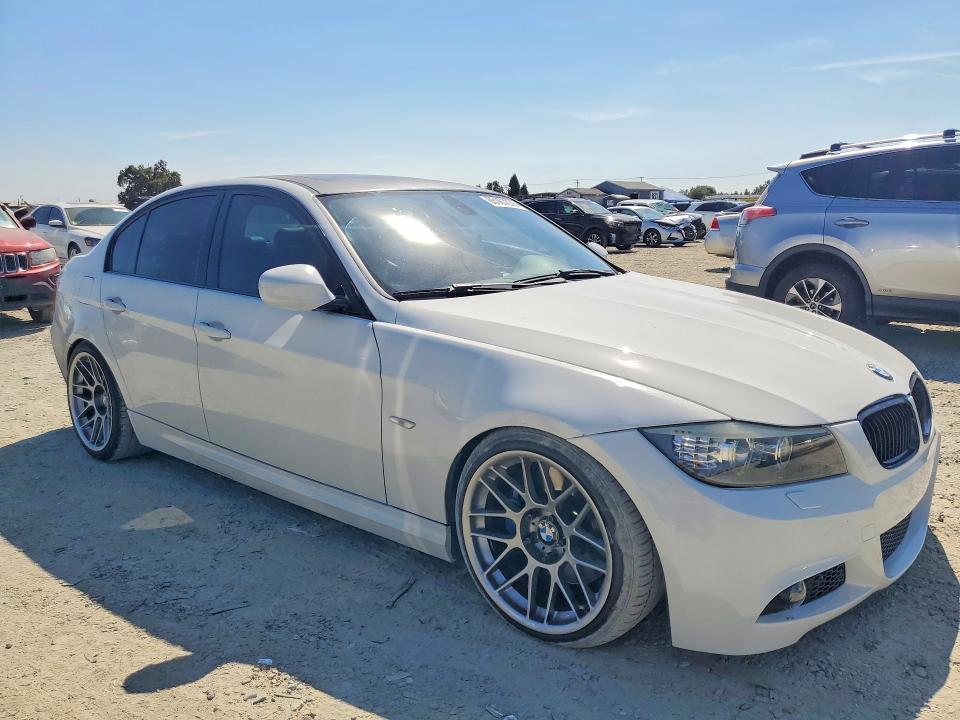 65167276 :رقم المزاد ، WBAPN7C59BA782101 vin ، 2011 Bmw 335 مزاد بيع