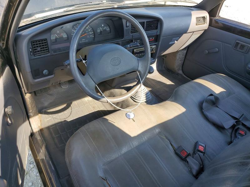 1992 Toyota Pickup მანქანა იყიდება აუქციონზე, vin: JT4RN81A7N5146825, აუქციონის ნომერი: 64893546