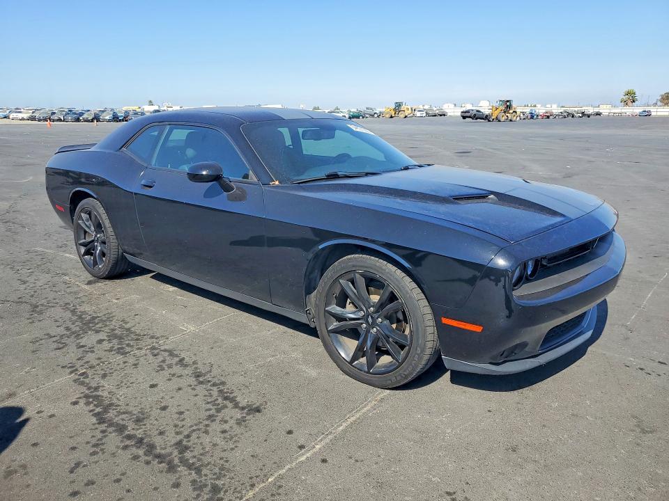 Продаж на аукціоні авто 2017 Dodge Challenger, vin: 2C3CDZAGXHH640679, номер лоту: 64851286