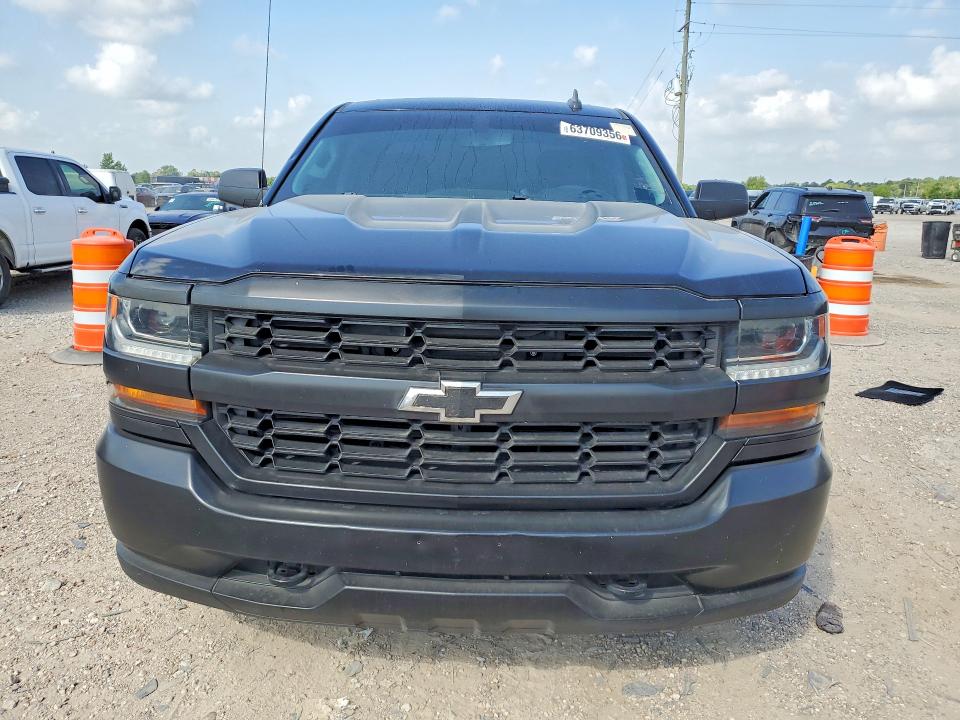 63709356 :رقم المزاد ، 1GCRCPEC4JZ120357 vin ، 2018 Chevrolet Silverado مزاد بيع