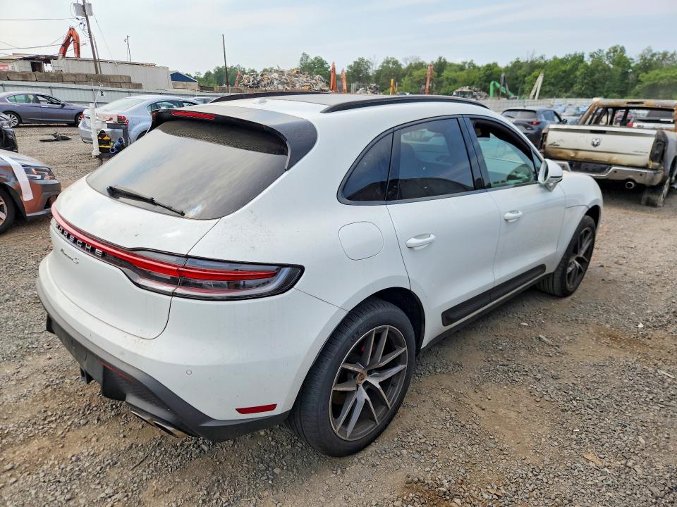 Продаж на аукціоні авто 2024 Porsche Macan, vin: WP1AG2A56RLB36830, номер лоту: 61238846