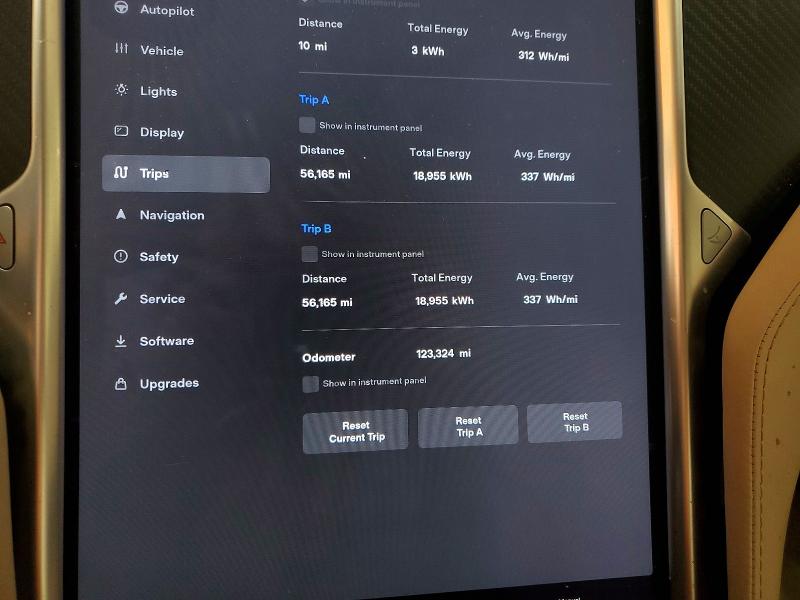 Продажа на аукционе авто 2017 Tesla Model S, vin: 5YJSA1E26HF230421, номер лота: 64563286