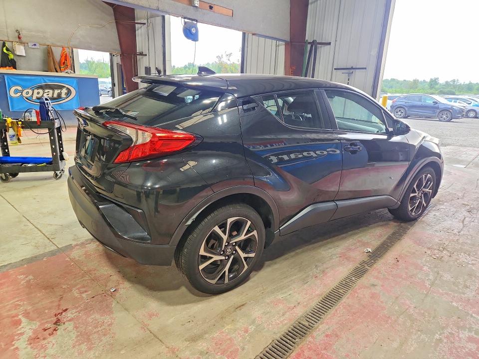 2018 Toyota C-hr მანქანა იყიდება აუქციონზე, vin: NMTKHMBX9JR007254, აუქციონის ნომერი: 63614646