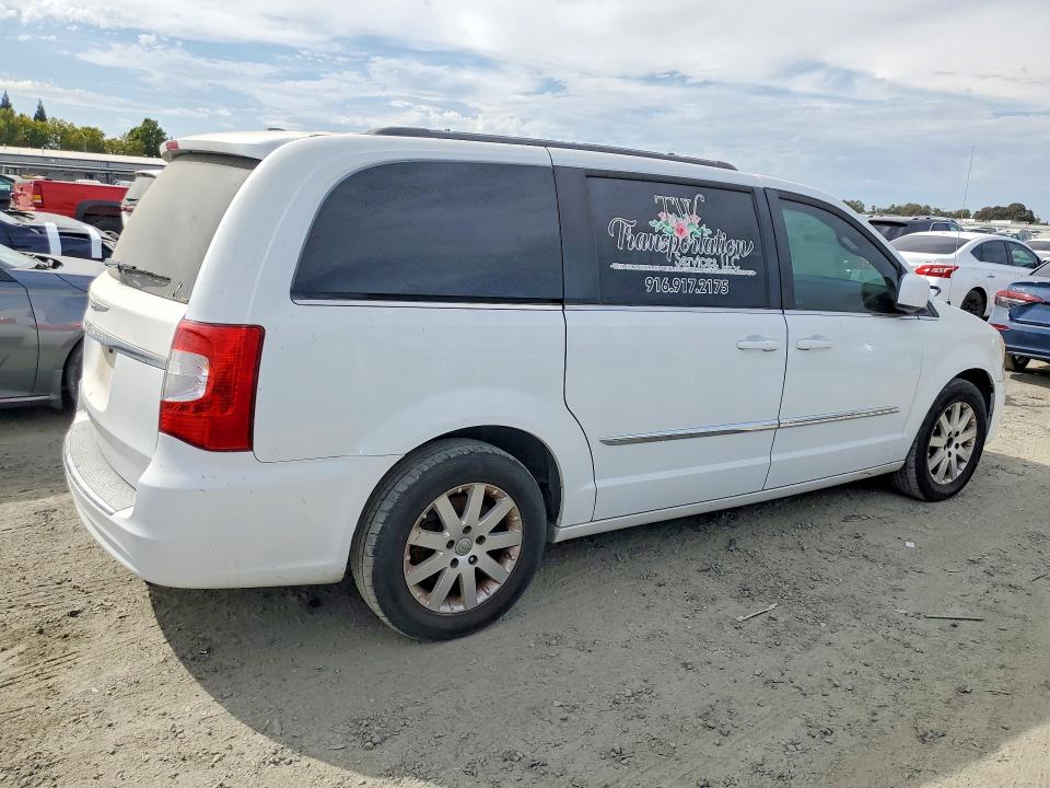 66190196 :رقم المزاد ، 2C4RC1BG0FR718094 vin ، 2015 Chrysler Town & Country مزاد بيع