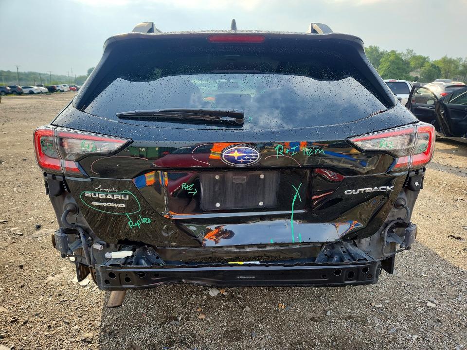63561796 :رقم المزاد ، 4S4BTAMC4N3137325 vin ، 2022 Subaru Outback مزاد بيع