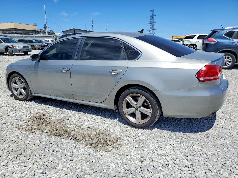 65300456 :رقم المزاد ، 1VWBP7A30DC118279 vin ، 2013 Volkswagen Passat مزاد بيع