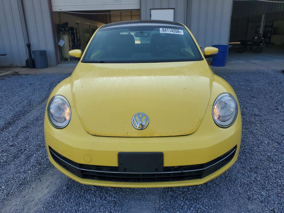 64114266 :رقم المزاد ، 3VWJL7AT8DM685474 vin ، 2013 Volkswagen Beetle مزاد بيع