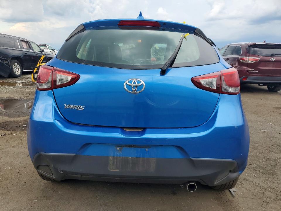 64113696 :رقم المزاد ، 3MYDLBJV8LY702481 vin ، 2020 Toyota Yaris Hatchback مزاد بيع
