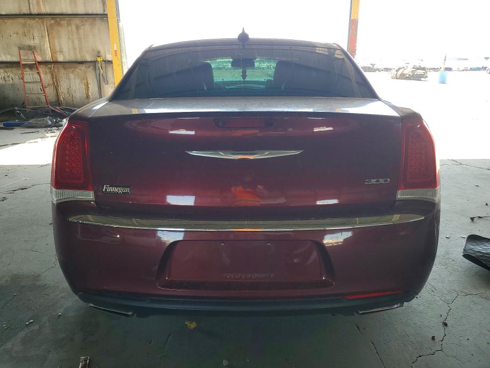 65318986 :رقم المزاد ، 2C3CCAAG0FH894032 vin ، 2015 Chrysler 300 مزاد بيع
