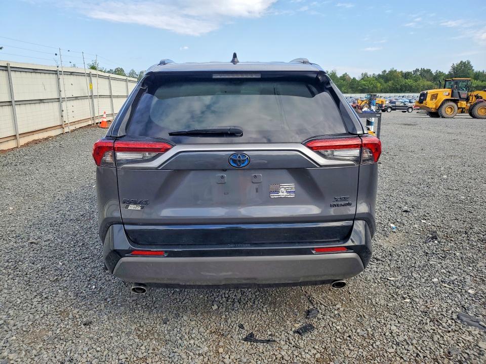 66311876 :رقم المزاد ، 2T3E6RFV4MW008535 vin ، 2021 Toyota Rav4 مزاد بيع