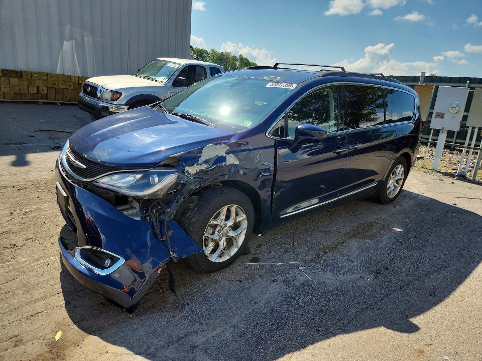 Продажа на аукционе авто 2017 Chrysler Pacifica, vin: 2C4RC1BG9HR822974, номер лота: 65837336
