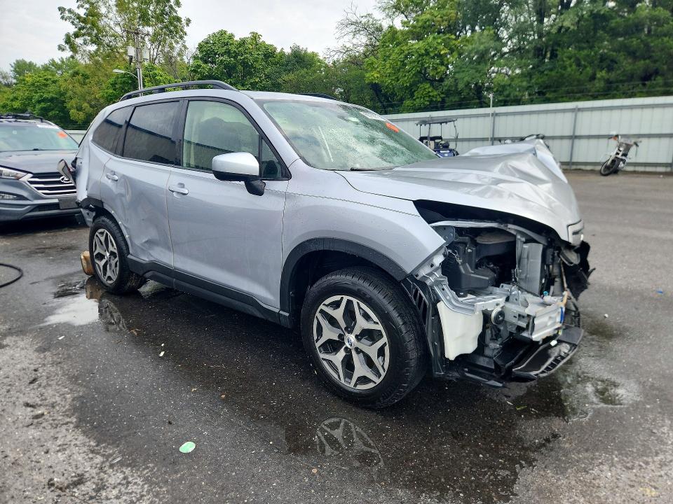 66768076 :رقم المزاد ، JF2SKAJC9LH416184 vin ، 2020 Subaru Forester مزاد بيع