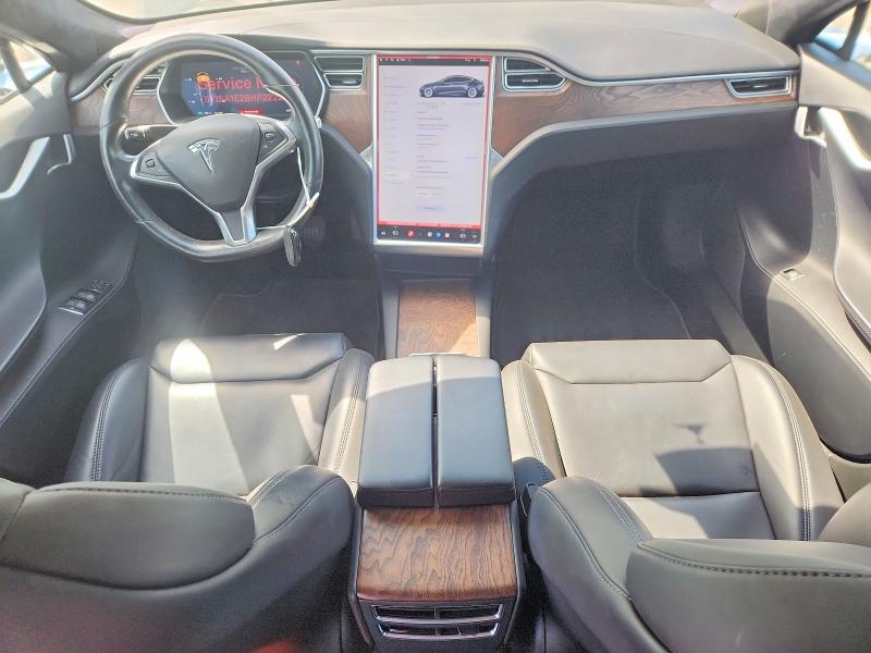 65385656 :رقم المزاد ، 5YJSA1E28HF222255 vin ، 2017 Tesla Model S مزاد بيع