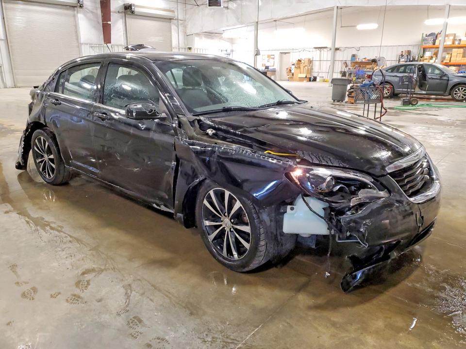2011 Chrysler 200 მანქანა იყიდება აუქციონზე, vin: 1C3BC8FG1BN567671, აუქციონის ნომერი: 63762916