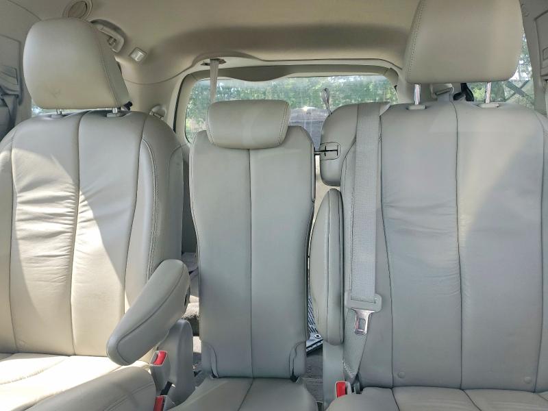 Продажа на аукционе авто 2011 Toyota Sienna, vin: 5TDYK3DC3BS034226, номер лота: 64142376
