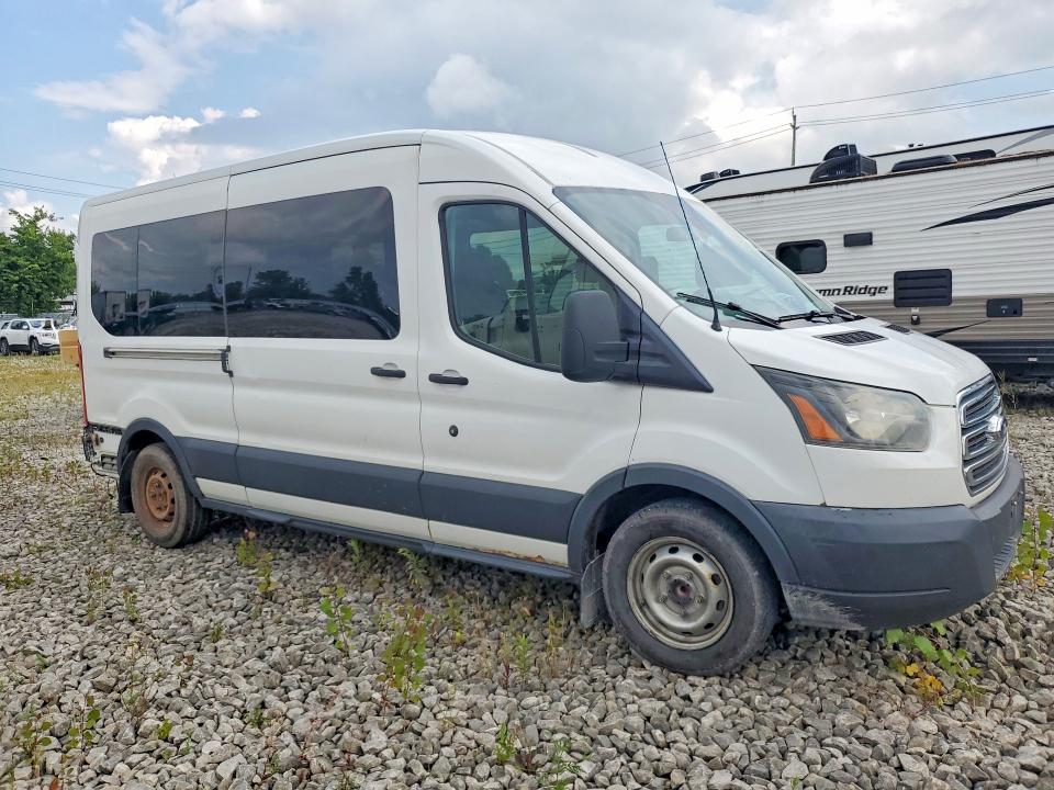 63097546 :رقم المزاد ، 1FBAX2CM3FKA23705 vin ، 2015 Ford Transit مزاد بيع