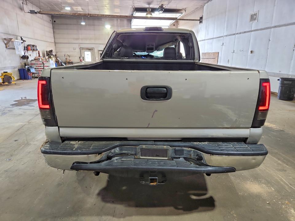 Продаж на аукціоні авто 2004 Gmc Sierra, vin: 1GTHK292X4E360026, номер лоту: 63148926