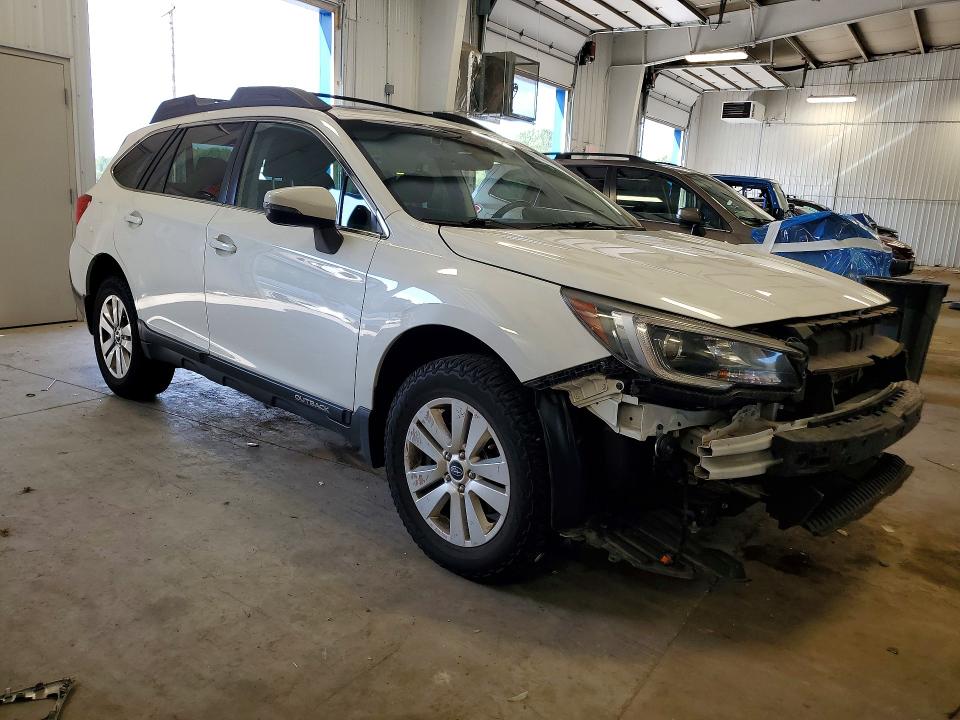 Продаж на аукціоні авто 2018 Subaru Outback, vin: 4S4BSAHC0J3270235, номер лоту: 65604286