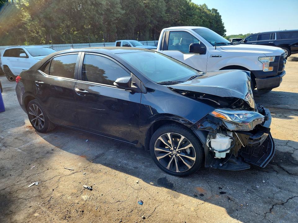 64452726 :رقم المزاد ، 5YFBURHE7JP824554 vin ، 2018 Toyota Corolla مزاد بيع