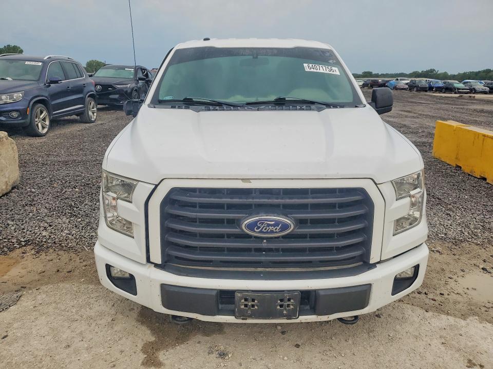 64071756 :رقم المزاد ، 1FTEW1EG2HKC98888 vin ، 2017 Ford F150 مزاد بيع