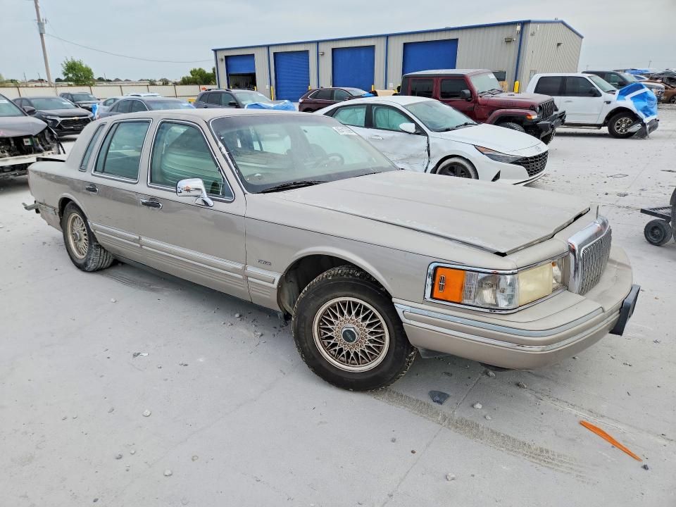 1994 Lincoln Town Car მანქანა იყიდება აუქციონზე, vin: 1LNLM82W3RY647410, აუქციონის ნომერი: 65413366