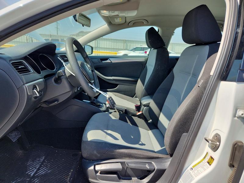2017 Volkswagen Jetta მანქანა იყიდება აუქციონზე, vin: 3VW2B7AJ2HM261932, აუქციონის ნომერი: 63685026