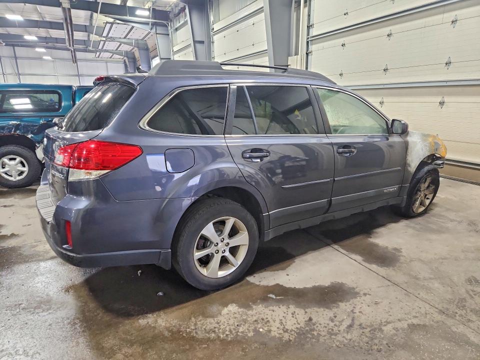2014 Subaru Outback მანქანა იყიდება აუქციონზე, vin: 4S4BRCLC8E3294917, აუქციონის ნომერი: 64905106