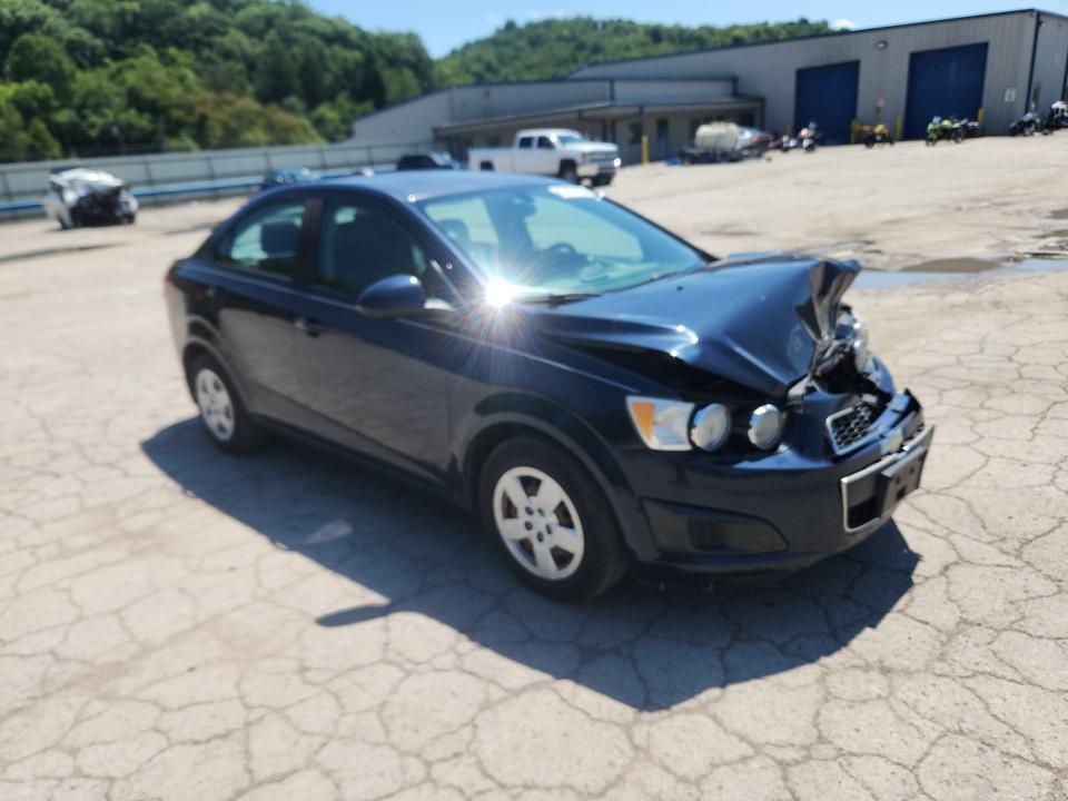 63952136 :رقم المزاد ، 1G1JA5SG8G4177674 vin ، 2016 Chevrolet Sonic مزاد بيع