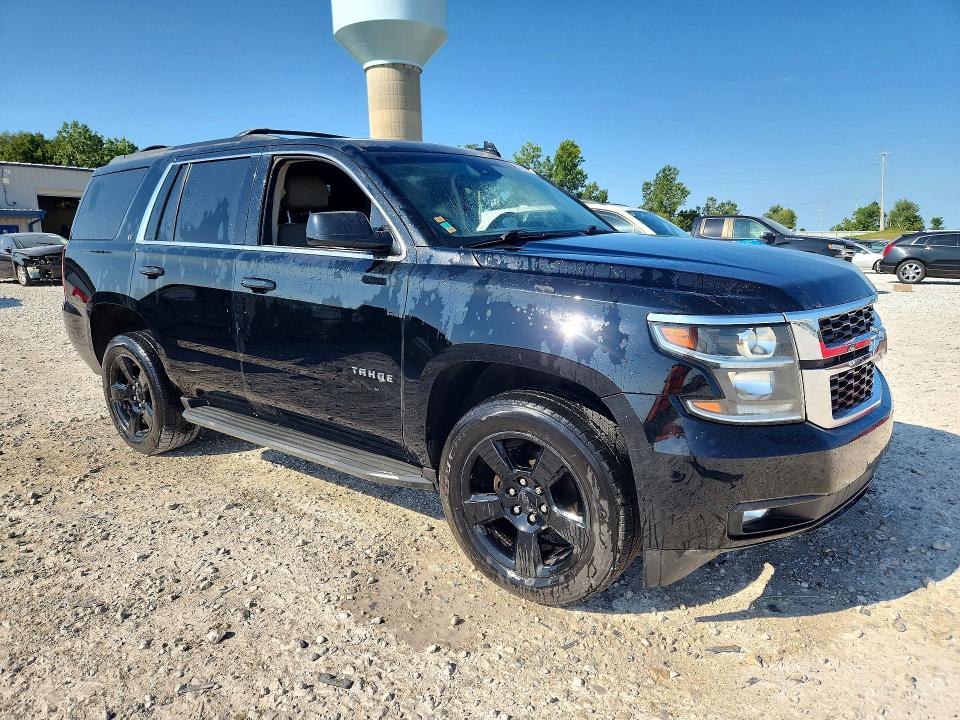 66142516 :رقم المزاد ، 1GNSKBKC6HR381924 vin ، 2017 Chevrolet Tahoe مزاد بيع