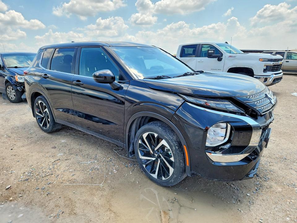 Продажа на аукционе авто 2022 Mitsubishi Outlander, vin: JA4J4TA87NZ040328, номер лота: 67239966
