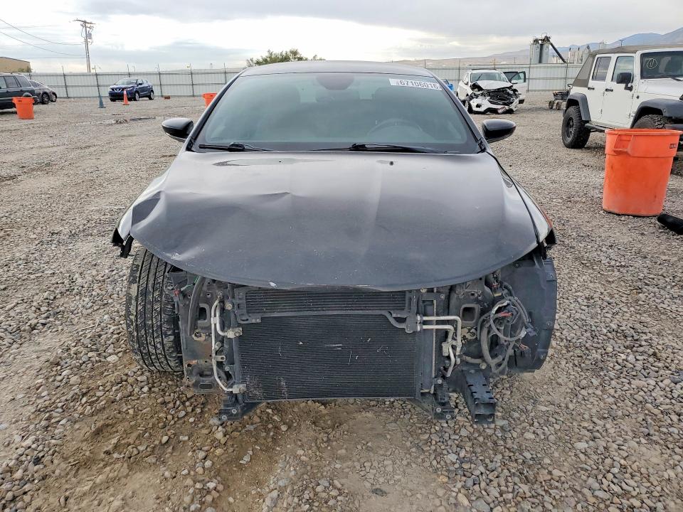 Продаж на аукціоні авто 2016 Chrysler 200, vin: 1C3CCCBG4GN175532, номер лоту: 67106016
