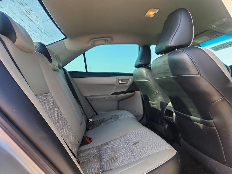 64100446 :رقم المزاد ، 4T1BF1FK7FU059209 vin ، 2015 Toyota Camry مزاد بيع