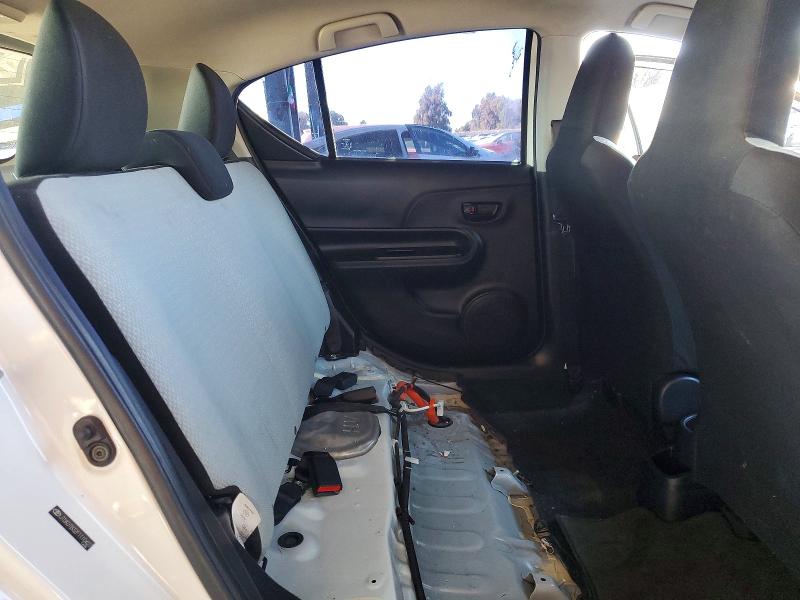 2015 Toyota Prius C მანქანა იყიდება აუქციონზე, vin: JTDKDTB32F1110427, აუქციონის ნომერი: 66727256