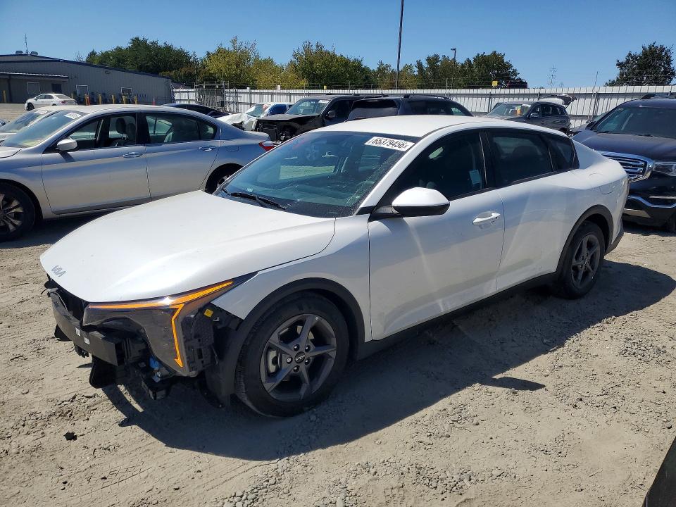 Продаж на аукціоні авто 2025 Kia K4, vin: 3KPFT4DE3SE143582, номер лоту: 65379456
