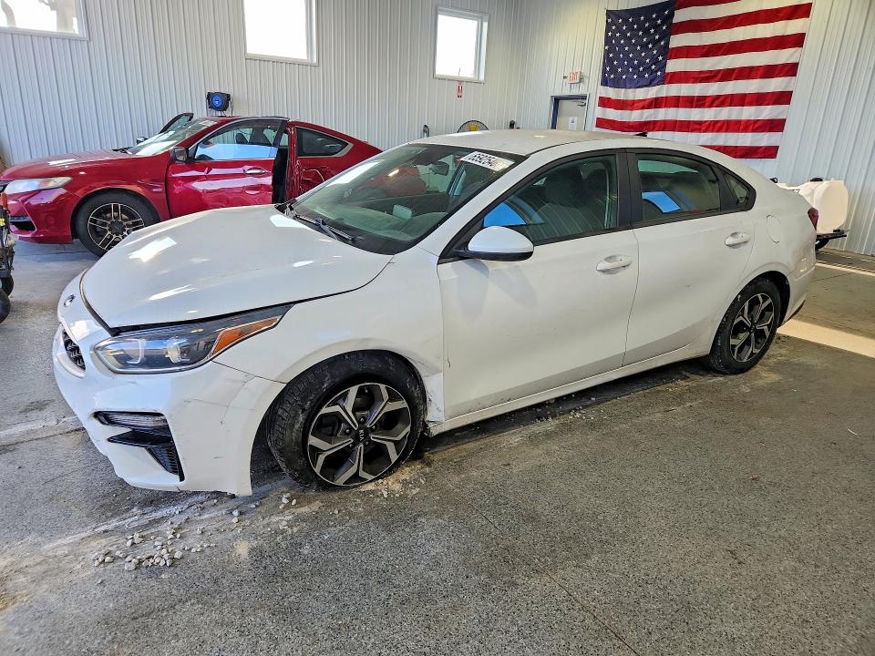 2021 Kia Forte მანქანა იყიდება აუქციონზე, vin: 3KPF24AD4ME395231, აუქციონის ნომერი: 65925466