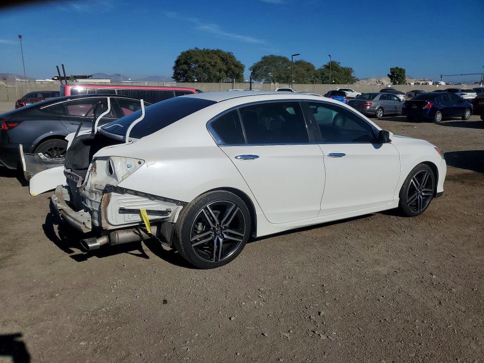 Aukcja sprzedaży 2017 Honda Accord, vin: 1HGCR2F15HA062189, numer aukcji: 65658576