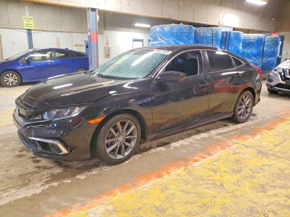 64673936 :رقم المزاد ، 19XFC1F3XME008421 vin ، 2021 Honda Civic مزاد بيع