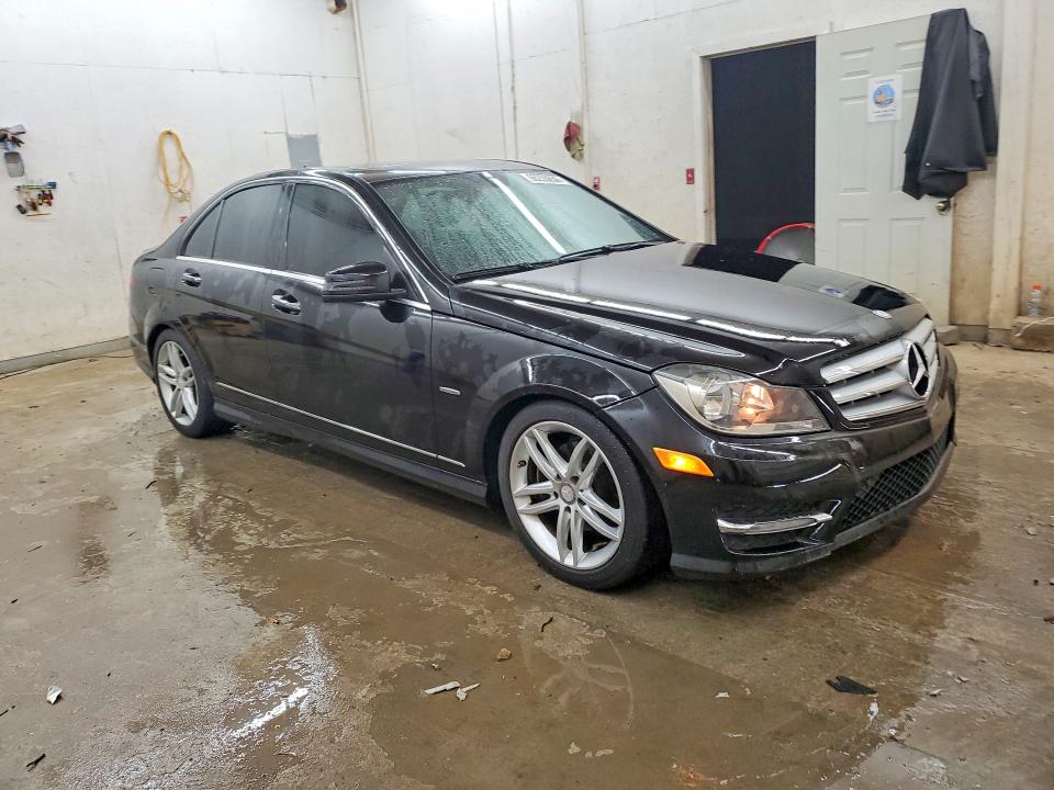Продаж на аукціоні авто 2012 Mercedes-benz C, vin: WDDGF4HB1CR240741, номер лоту: 66255856