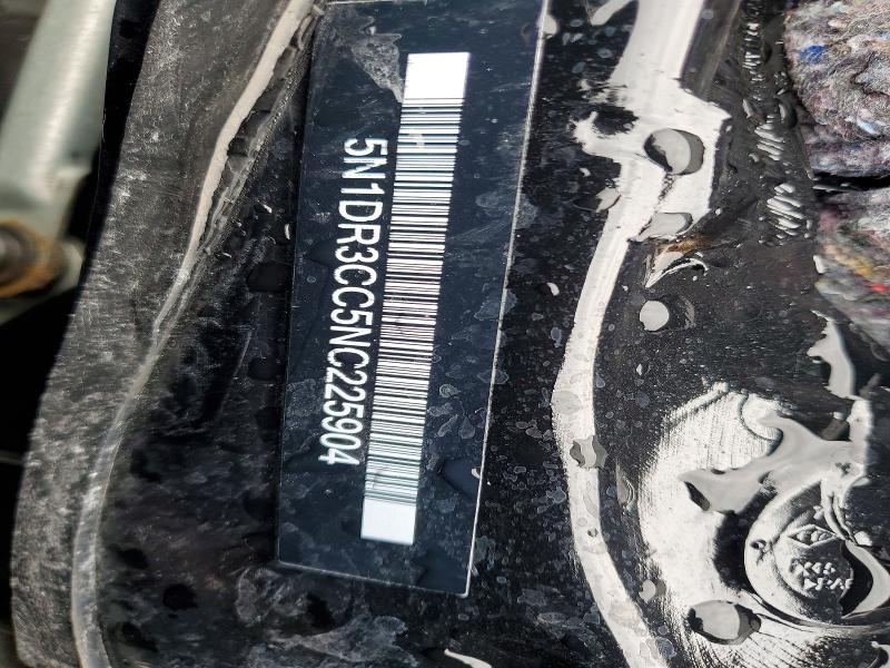 63289276 :رقم المزاد ، 5N1DR3CC5NC225904 vin ، 2022 Nissan Pathfinder مزاد بيع