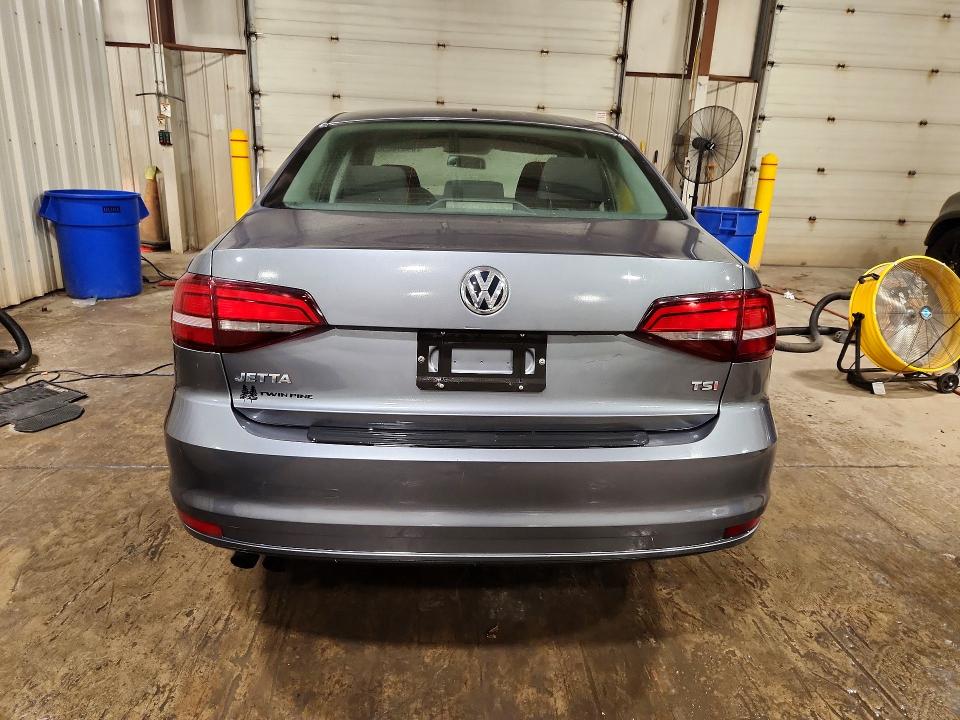 64615356 :رقم المزاد ، 3VW267AJ5GM288044 vin ، 2016 Volkswagen Jetta مزاد بيع
