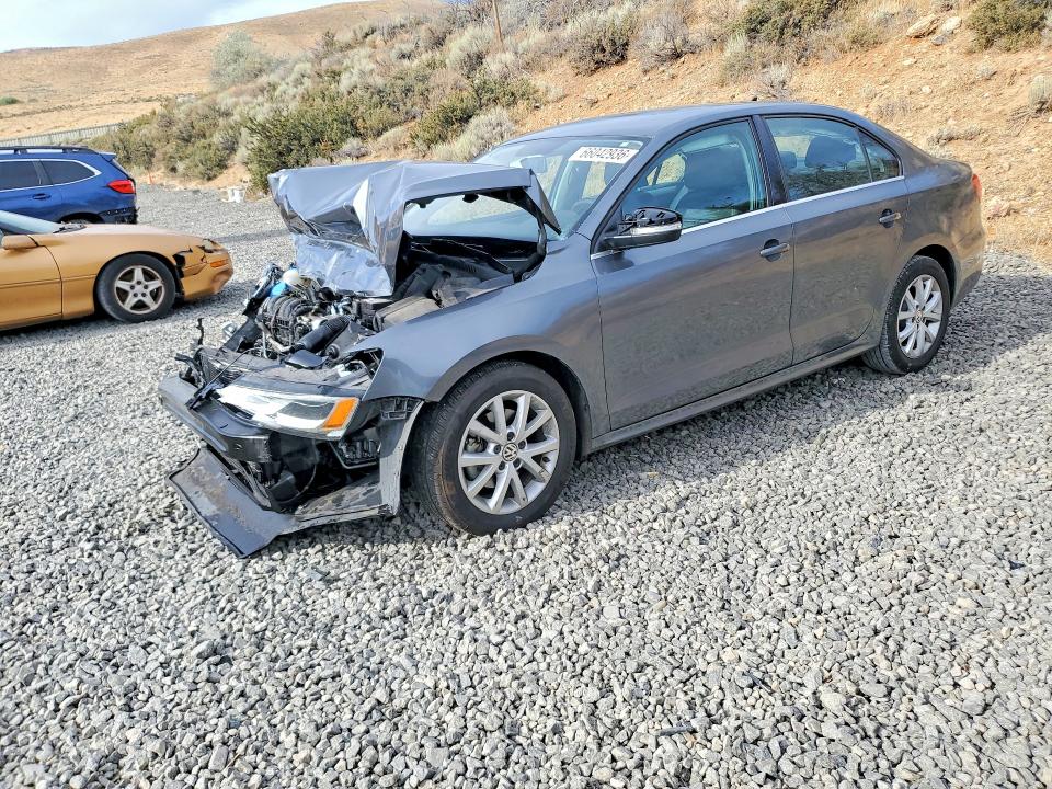 66042936 :رقم المزاد ، 3VWDP7AJXDM439008 vin ، 2013 Volkswagen Jetta مزاد بيع