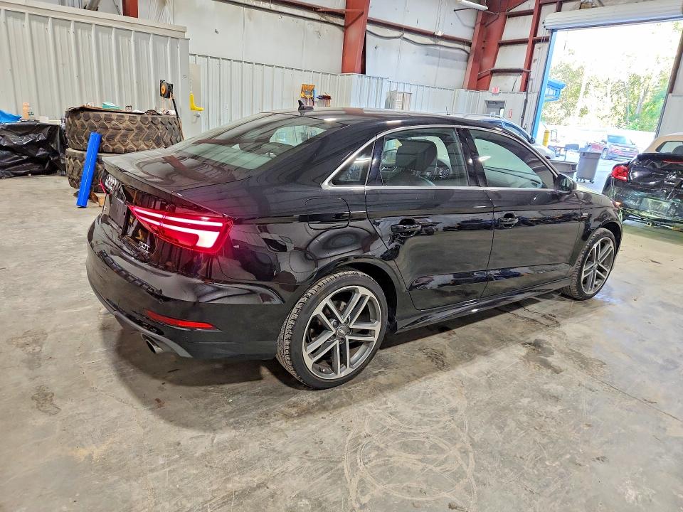 Продажа на аукционе авто 2018 Audi A3, vin: WAUJ8GFF6J1036947, номер лота: 64986956