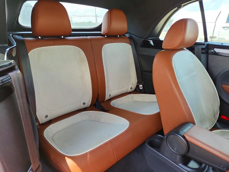 2015 Volkswagen Beetle მანქანა იყიდება აუქციონზე, vin: 3VW517AT6FM808361, აუქციონის ნომერი: 65185976