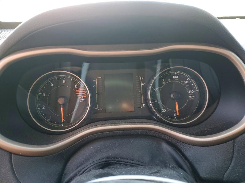 63420326 :رقم المزاد ، 1C4PJLCB5JD544661 vin ، 2018 Jeep Cherokee مزاد بيع