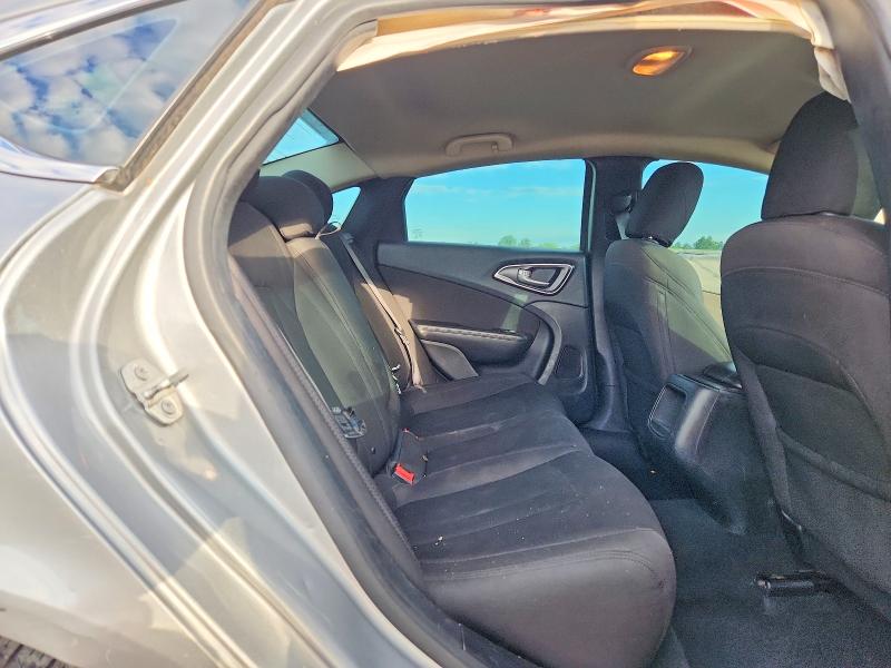 Aukcja sprzedaży 2015 Chrysler 200, vin: 1C3CCCABXFN677482, numer aukcji: 64275486