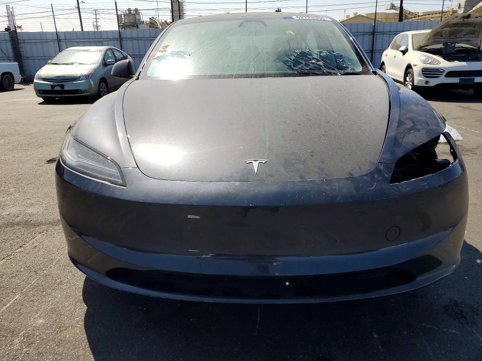 62723396 :رقم المزاد ، 5YJ3E1EA8SF042832 vin ، 2025 Tesla Model 3 مزاد بيع