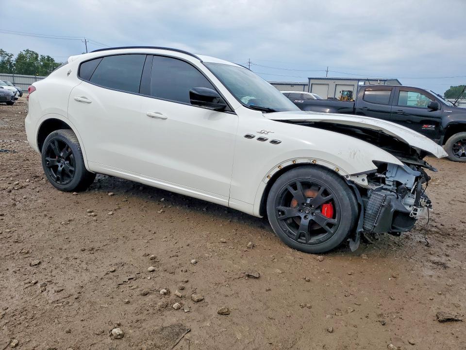 Продажа на аукционе авто 2022 Maserati Levante, vin: ZN661XUA9NX383534, номер лота: 62118536